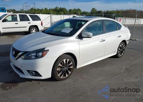 2019 Nissan Sentra Sr Turbo z USA, uszkodzony, nr VIN 3N1CB7APXKY252619
